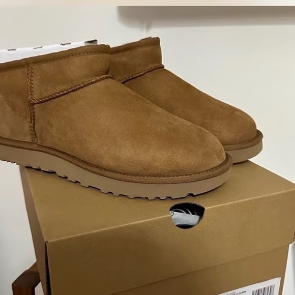 Classic Ultra Mini🤠 - Picture 1 of 5